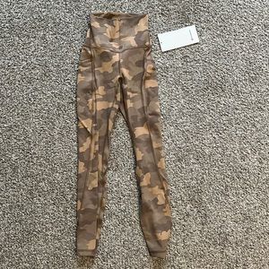 NWT brown Camo leggings 0